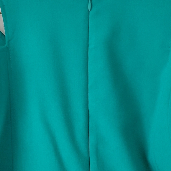 Green dress, size 14 (40" bust) - Picture 3 of 3